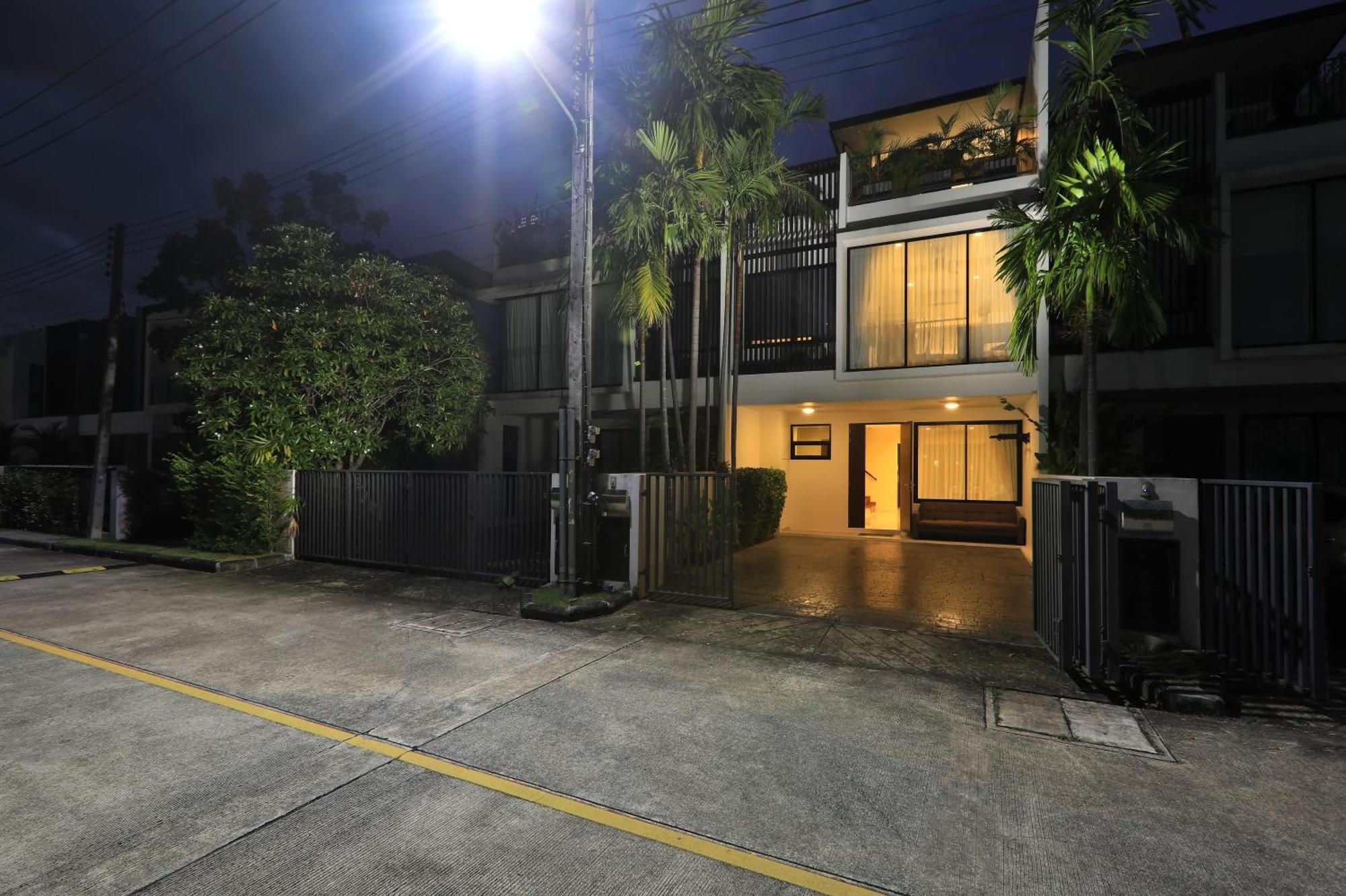 3bdr Townhouse Laguna Park By Capitalpro 131 Hébergement de vacances *